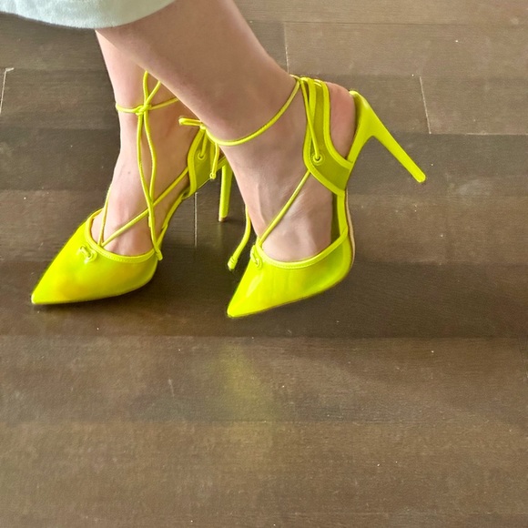 JLO neon heels - Picture 1 of 6